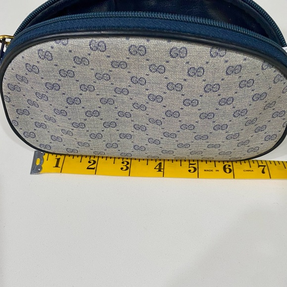 Authentic 💯Gucci blue Monogram cosmetic Bag! - Picture 3 of 16
